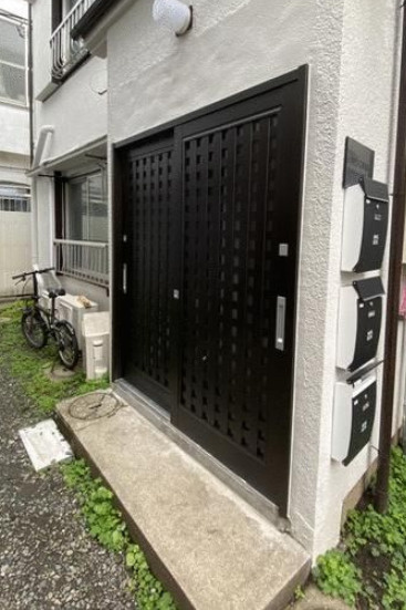 レフォルマ椎名町のエントランス