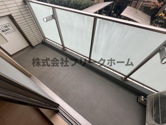 ドゥーエ武蔵小金井のバルコニー