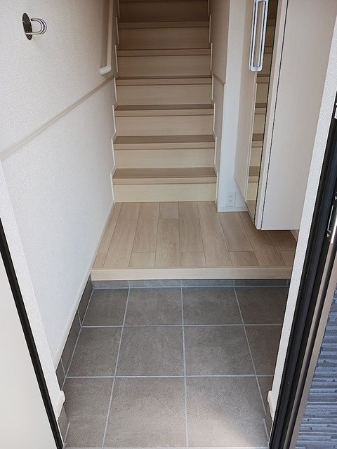 ディアスの玄関