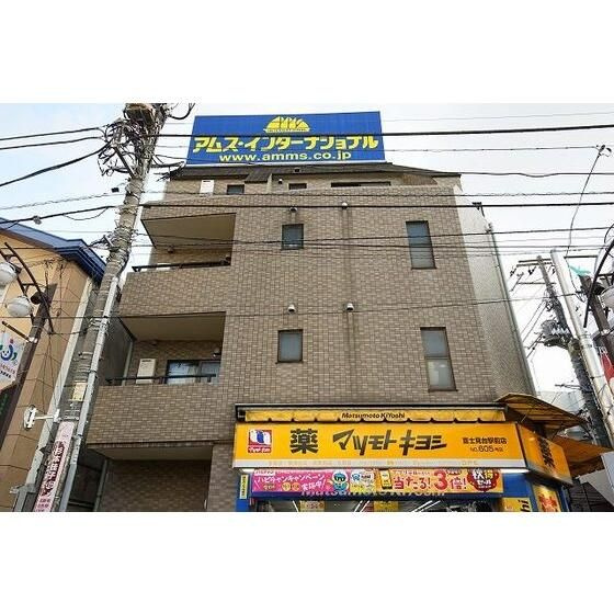 フローラ富士見台の外観
