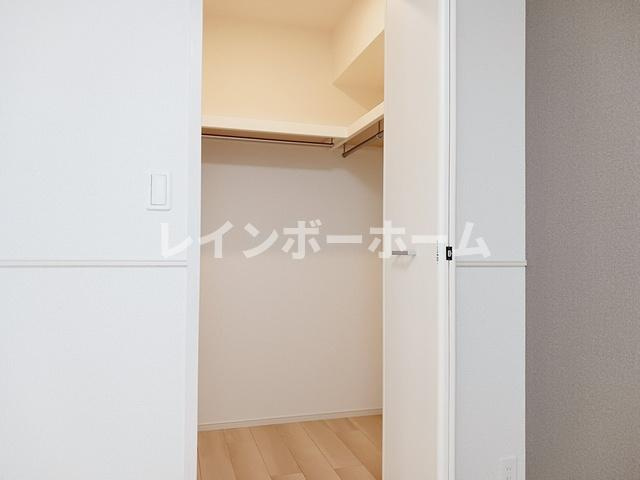 川越市砂新田１丁目のアパートの収納