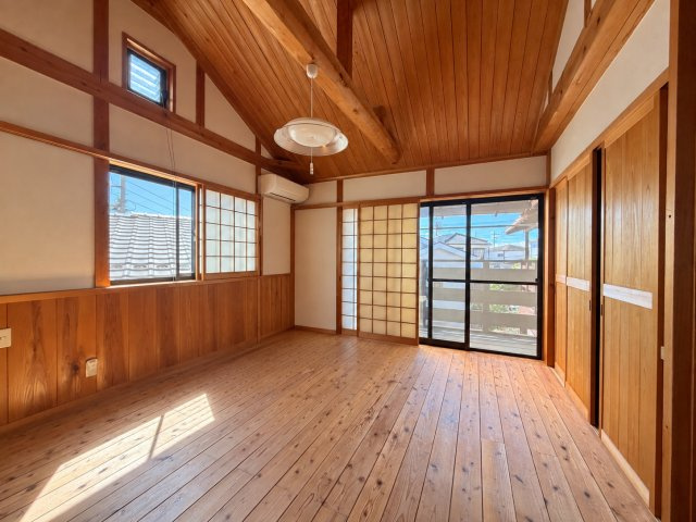 天白区植田山戸建の洋室