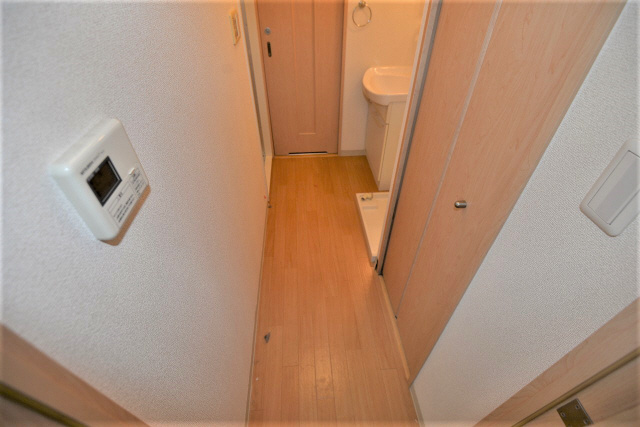 神戸市東灘区岡本２丁目の賃貸マンションの洗面所
