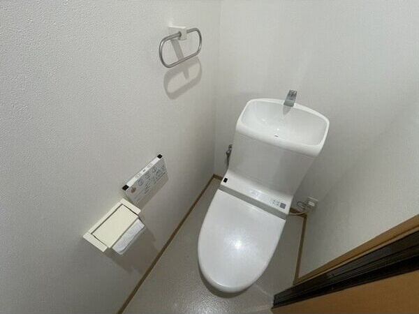 MANAHOUSEのトイレ