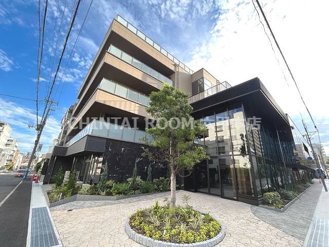 神戸市東灘区西岡本１丁目の賃貸マンションの外観
