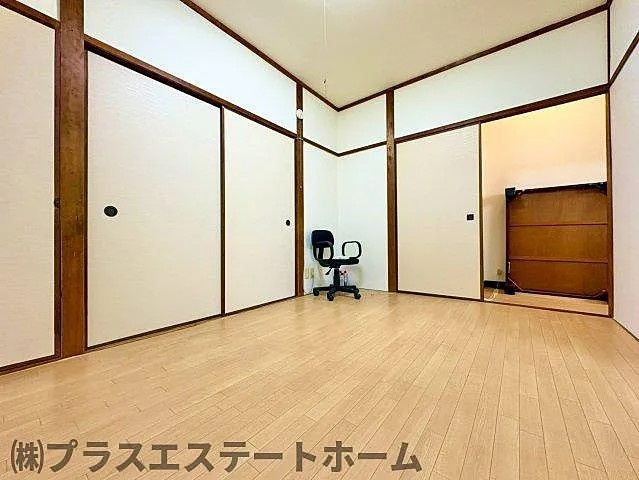 神戸市灘区福住通６丁目の賃貸マンションの居間・リビング