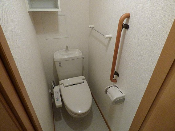 神戸市東灘区住吉宮町３丁目の賃貸マンションのトイレ