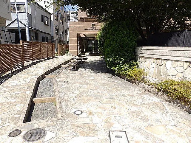 神戸市灘区中原通５丁目の賃貸マンションのエントランス