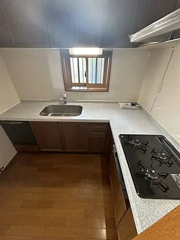 神戸市東灘区御影山手５丁目の一戸建てのキッチン