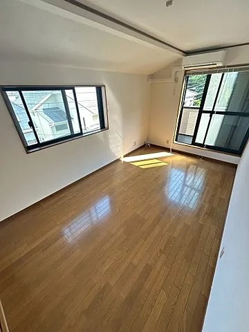 神戸市東灘区御影山手５丁目の一戸建ての居間・リビング