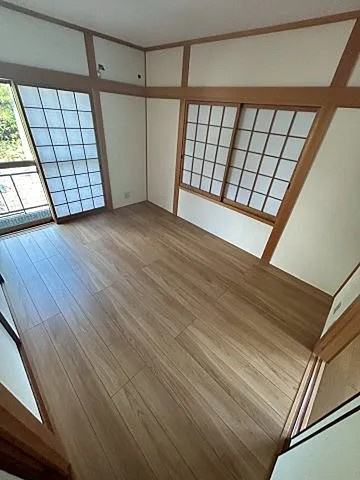 神戸市東灘区御影山手５丁目の一戸建ての居間・リビング