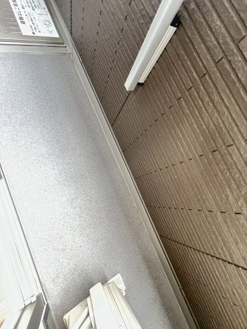 西宮市上甲子園１丁目のアパートのバルコニー