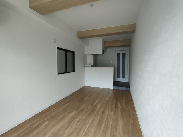 神戸市中央区割塚通２丁目の賃貸マンションの居間・リビング