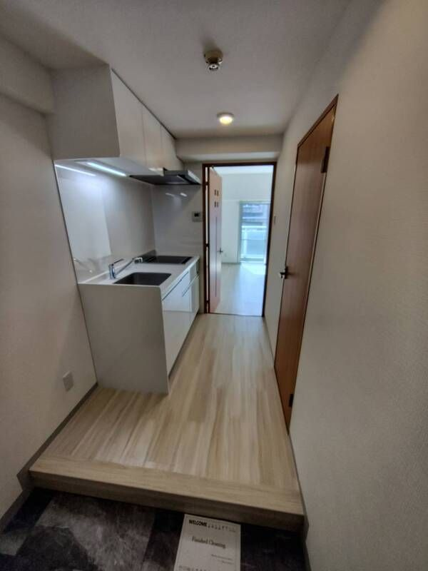 芦屋市茶屋之町の賃貸マンションの玄関