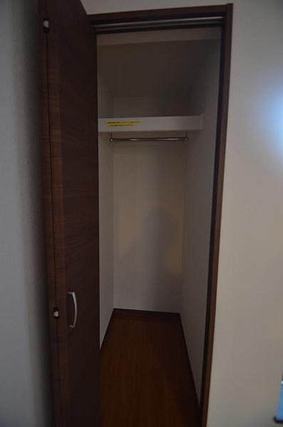 神戸市中央区下山手通９丁目の賃貸マンションの収納
