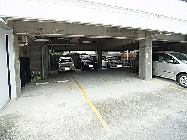 マンション福田の駐車場