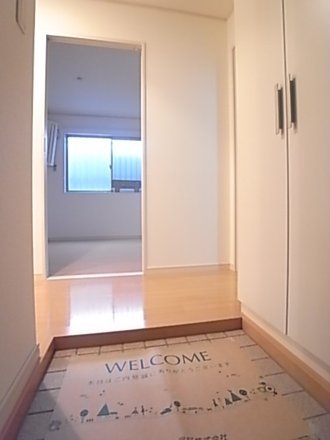 ドルチェヴィータ新神戸の玄関