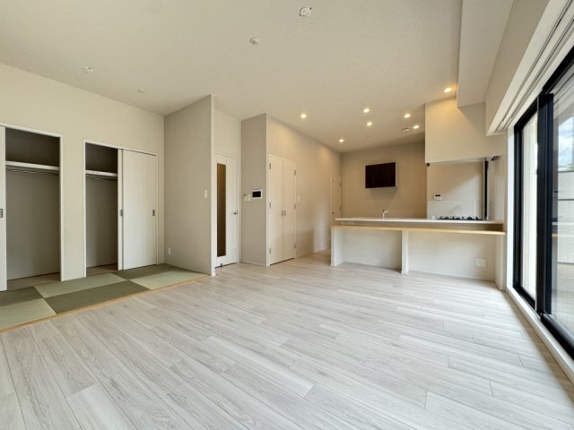 西宮市大屋町の賃貸マンションの居間・リビング