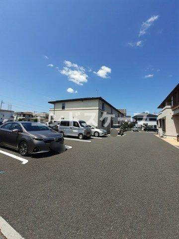 ＬａＴｏｕｒＫＡＩＺＡＷＡ　Ⅳの駐車場|高崎、前橋のお部屋探しはエンドスケープまで！お客様の理想お聞かせ下さい♪