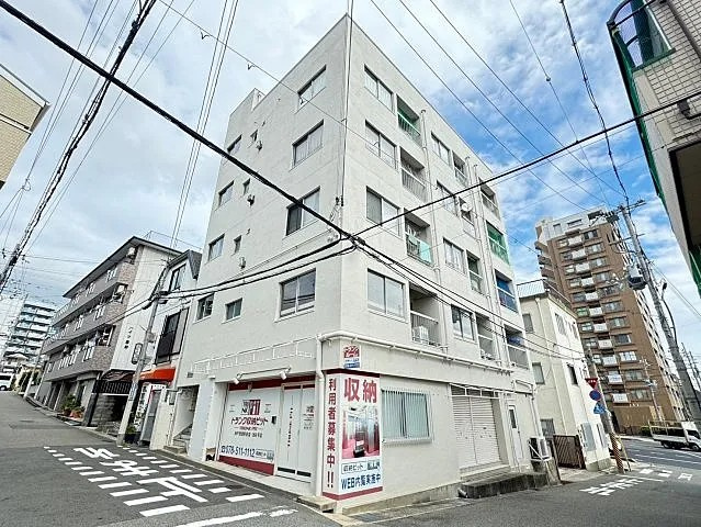 神戸市灘区船寺通５丁目の賃貸マンションの外観