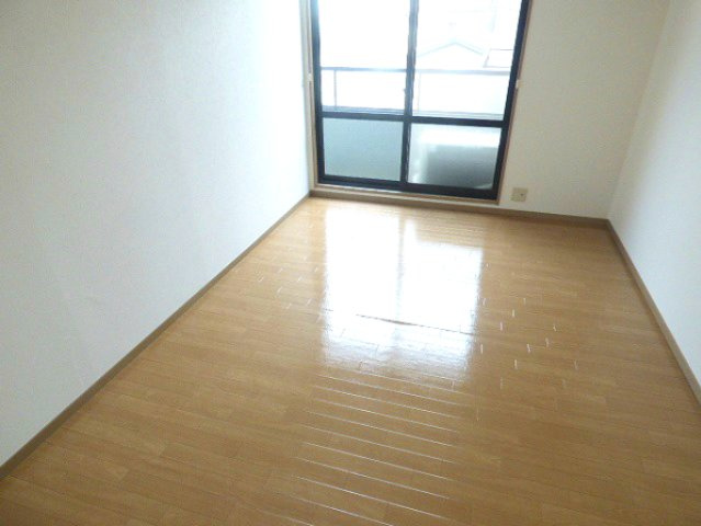 ジョイフル南町の居間・リビング
