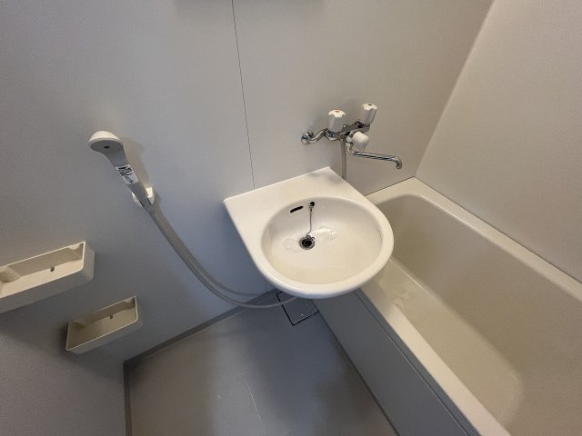 神戸市灘区高徳町１丁目の賃貸マンションの洗面所