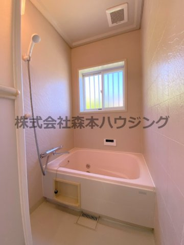 【浴室】 | 　寝屋川市菅相塚町11戸建貸家 | お風呂で日々の疲れを落としましょう