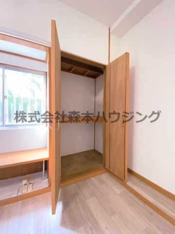 【収納】 | 　寝屋川市菅相塚町11戸建貸家 | 収納があります