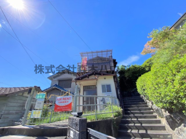 【外観】 | 　寝屋川市菅相塚町11戸建貸家 | 外はこのようになっています