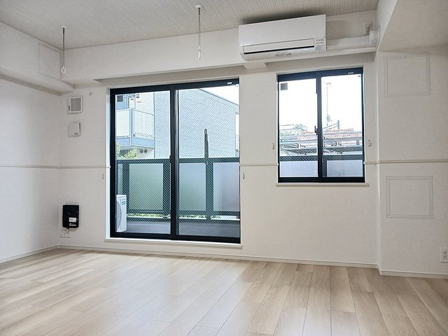 こちらの居間で趣味の時間をお楽しみください