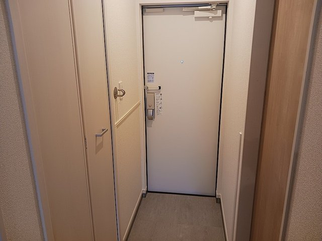 毎日通る玄関はこちらです