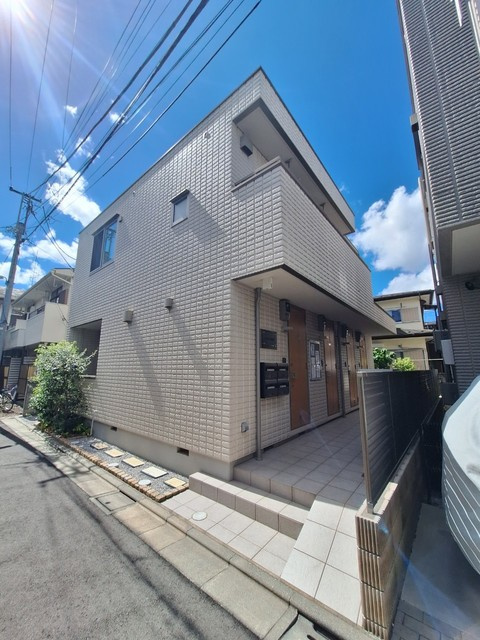 メゾンHIROのエントランス