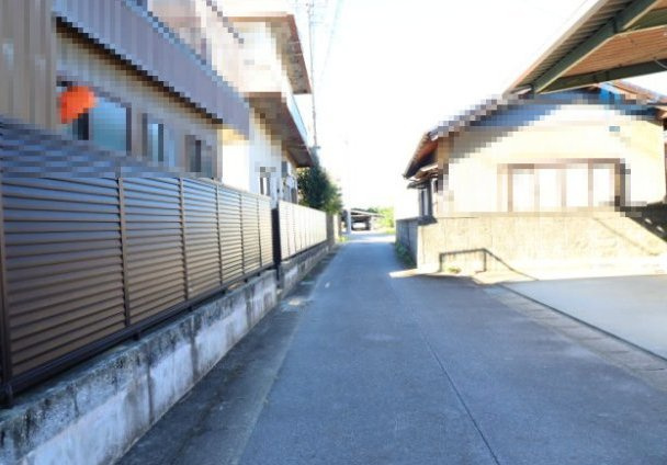 【前面道路含む現地写真】の画像