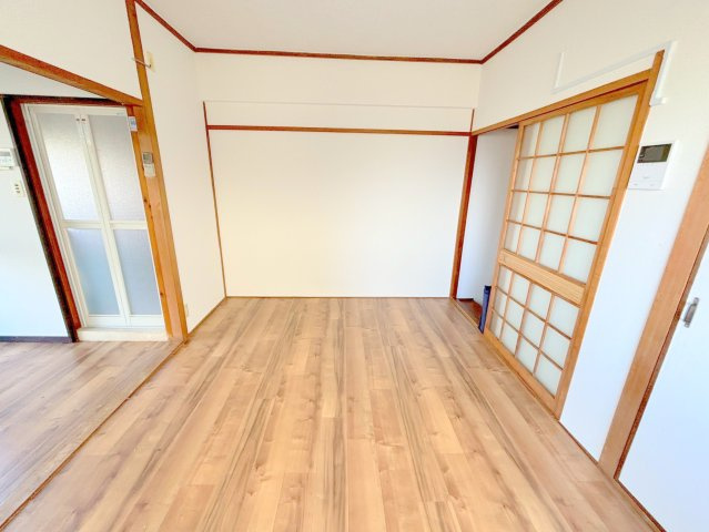 リアライズ東三国の内装