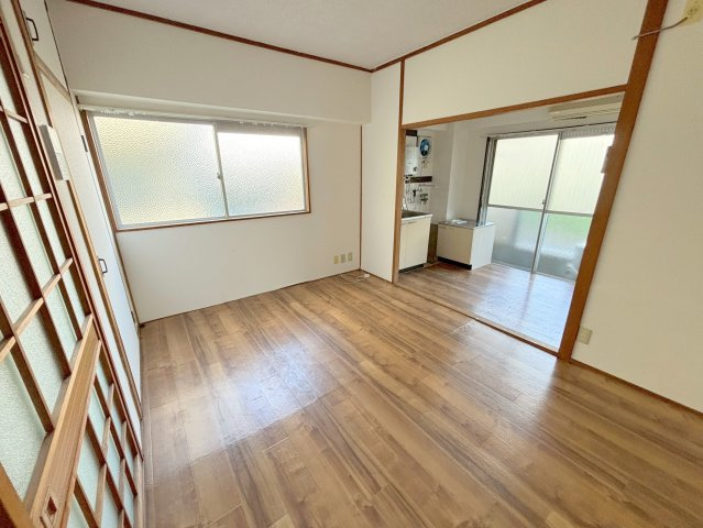 リアライズ東三国の寝室