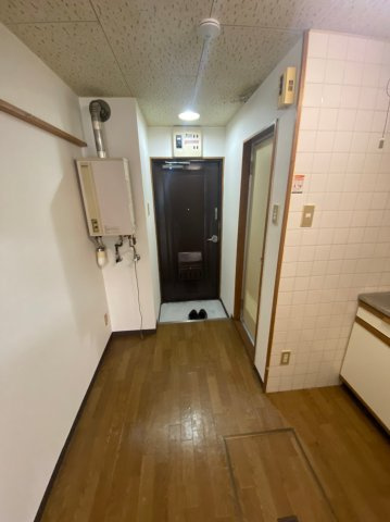 サンヨウマンションの玄関