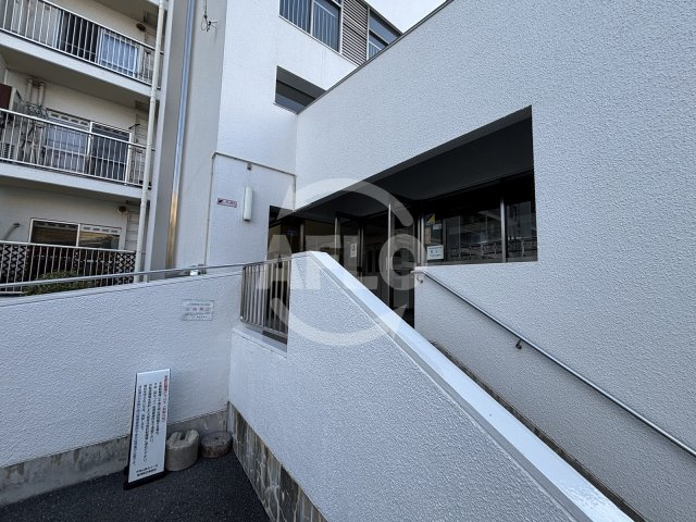 天保山第5コーポ1号棟　築港小学校区のその他|天保山第5コーポ1号棟　エントランス