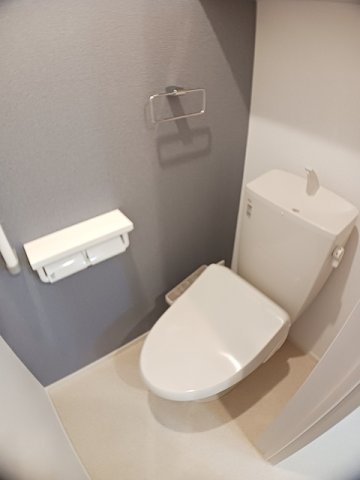 【トイレ】 | パークアクシス藤岡・Ｄ | シンプルで使いやすいトイレです