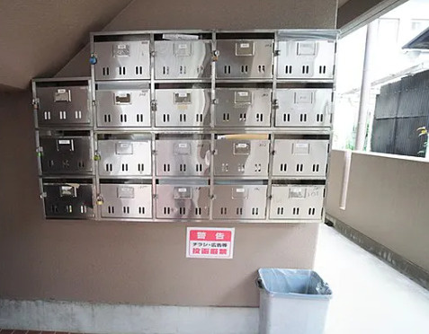 調布市多摩川３丁目の賃貸マンションのロビー