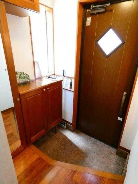 千駄木４丁目戸建ての玄関
