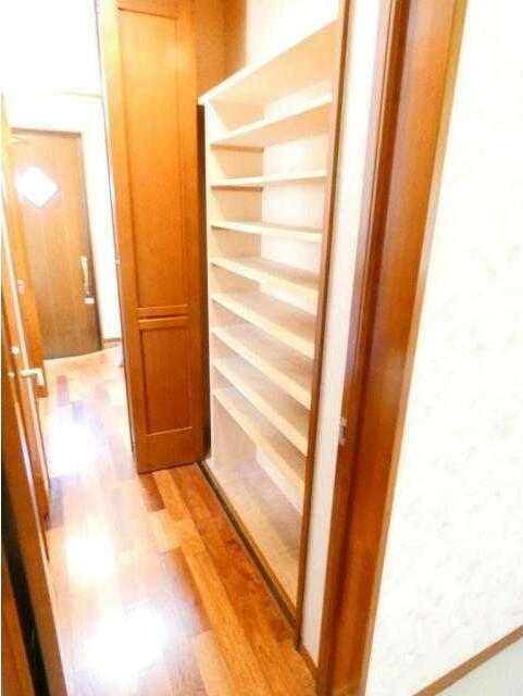 千駄木４丁目戸建ての収納