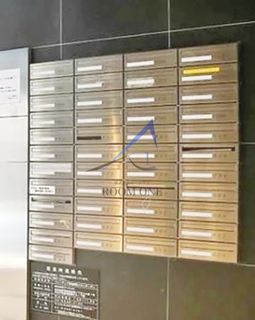 GENOVIA浅草駅前skygardenのその他共用部分|集合ポストです。
