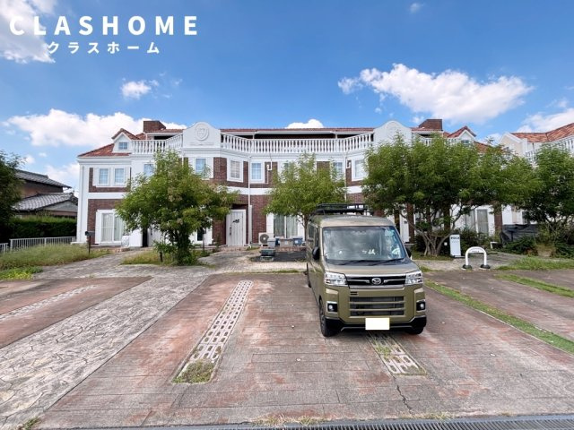 絆の家の駐車場