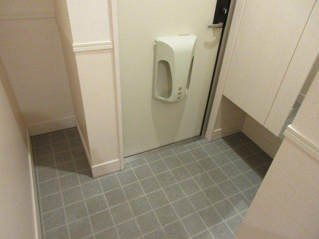 サニーコート加佐弐番館の玄関