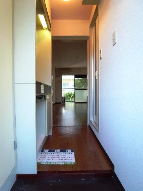 スカイコート府中の玄関