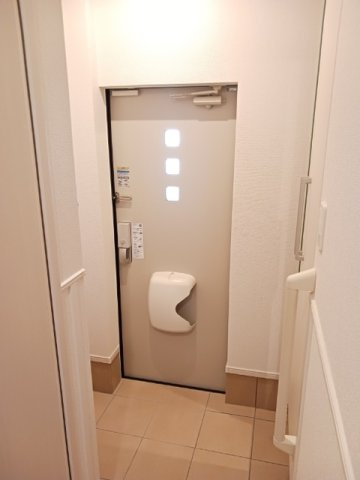 フォンテーヌⅤの玄関