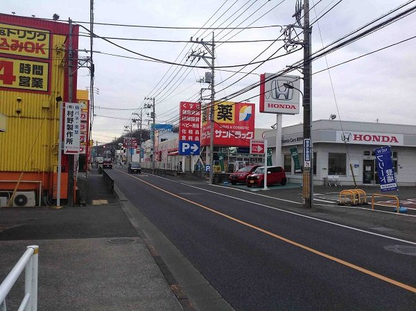 レオパレス綾部の周辺|ドラックストアあり