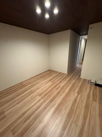 紅梅町戸建の内装|きれいな内装です