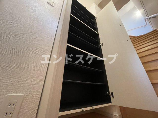 カーサ・エテルノＢの収納|高崎、前橋のお部屋探しはエンドスケープまで！お客様の理想お聞かせ下さい♪