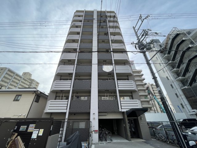 ワールドアイ神戸湊町の外観